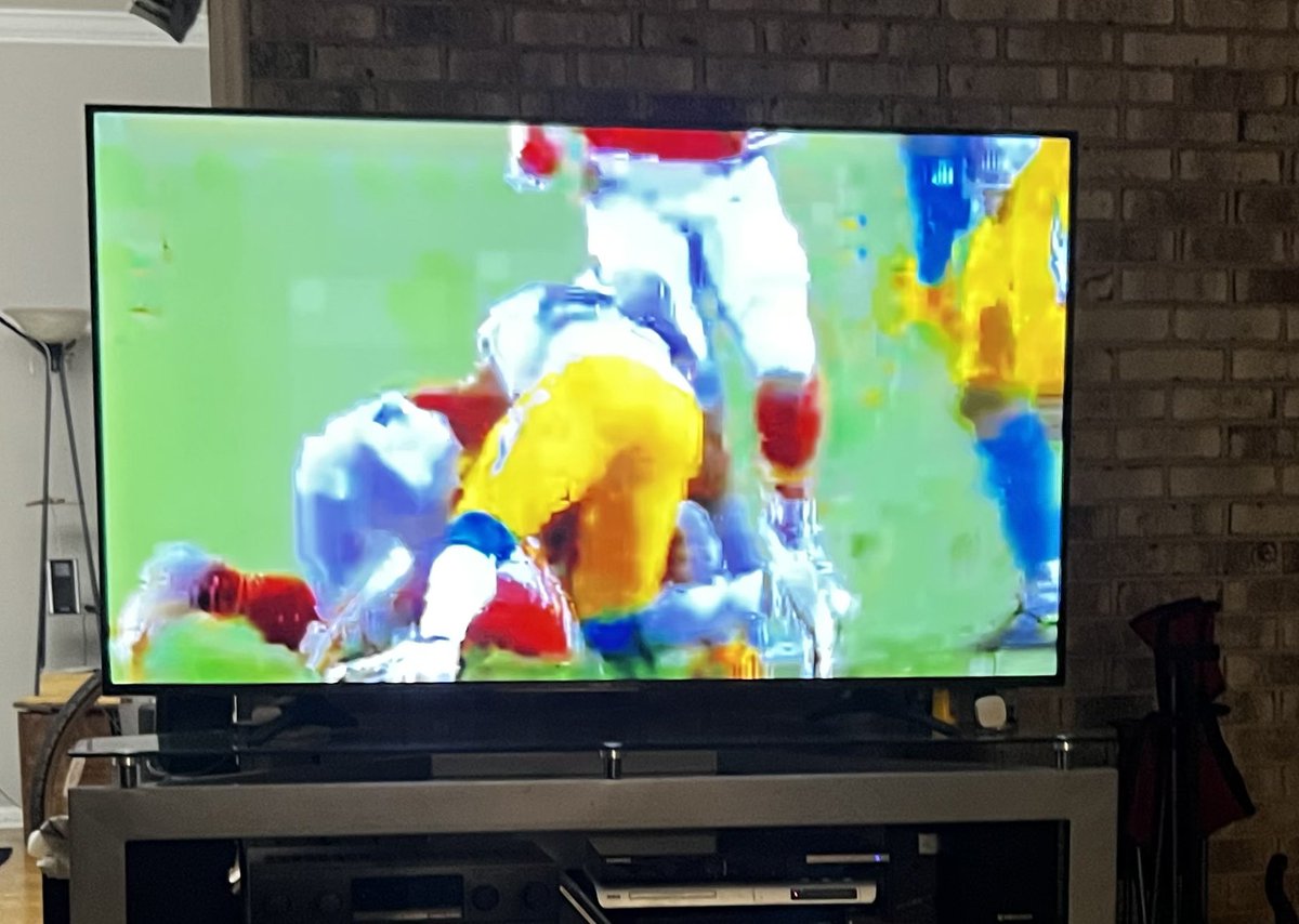 JenniferMcEach2's tweet photo. @Schrein_dawg @NFL @PrimeVideo #thestruggleisreal NFL on Amazon Sux https://t.co/qKHldSQouL