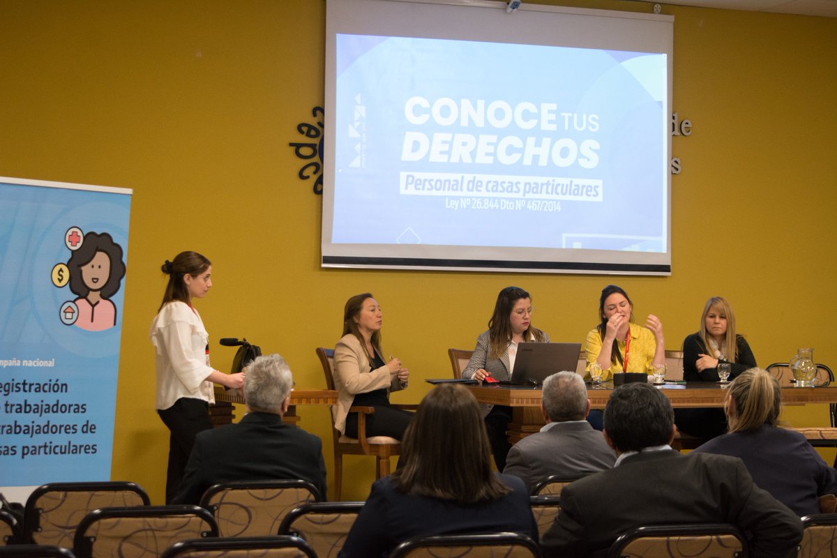 secdelaMujeryD's tweet photo. 🟣#ProgramaREGISTRADAS Recuperación Económica,Generación de Empleo e Inclusión Social para lxs trabajadorxs de casas particulares junto al @Mintrabajolr y @MinGenerosAR
📌La secretaria @Karen_NavarroOK participó del lanzamiento del #ProgramaRegistradas junto a autoridades. https://t.co/kzqYjNdPFv