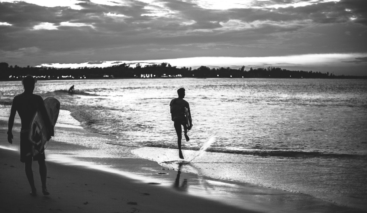 S_MorningLight's tweet photo. HAPPY DAYS
#MainPoint, #ArugamBay. May 2022. More@ https://t.co/tvtB9Oa58o
#5DMkIII & #EF50_1_4 courtesy @Canon_SL.
#blackandwhitephotography #travelphotography #beachholiday #beachesofsrilanka #beautifuldestinations #bestbeaches #destination_SriLanka #happydays #canonsrilanka https://t.co/AO5Faq59Ez