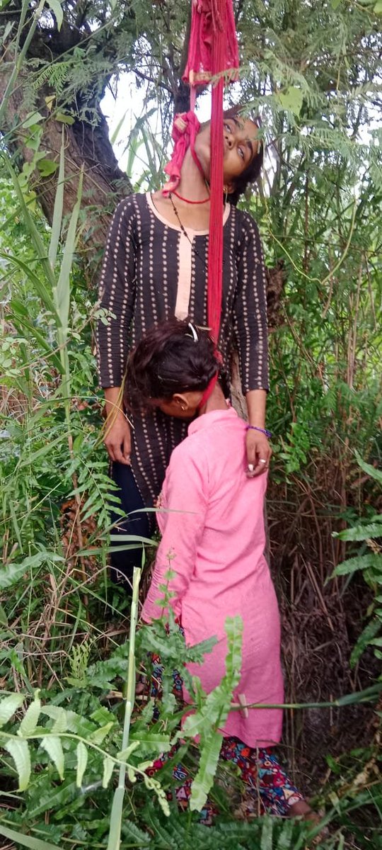 #लखीमपुरखीरी 
<a href="/myogiadityanath/">Yogi Adityanath</a> <a href="/brajeshpathakup/">Brajesh Pathak</a> <a href="/lakhimpurpolice/">Lakhimpur Police</a>
#दुष्कर्म एवं हत्या के इन दोषियों की गिरफ्तारी नहीं बल्कि बीचों बीच #चौराहों पर पेट्रोल छिड़कर लटकाकर #जिंदा जलाया जाय वो भी
 #लाइव प्रसारण के साथ
तभी शायद #पीड़ितों की #आत्माओं को शान्ति मिलेंगी