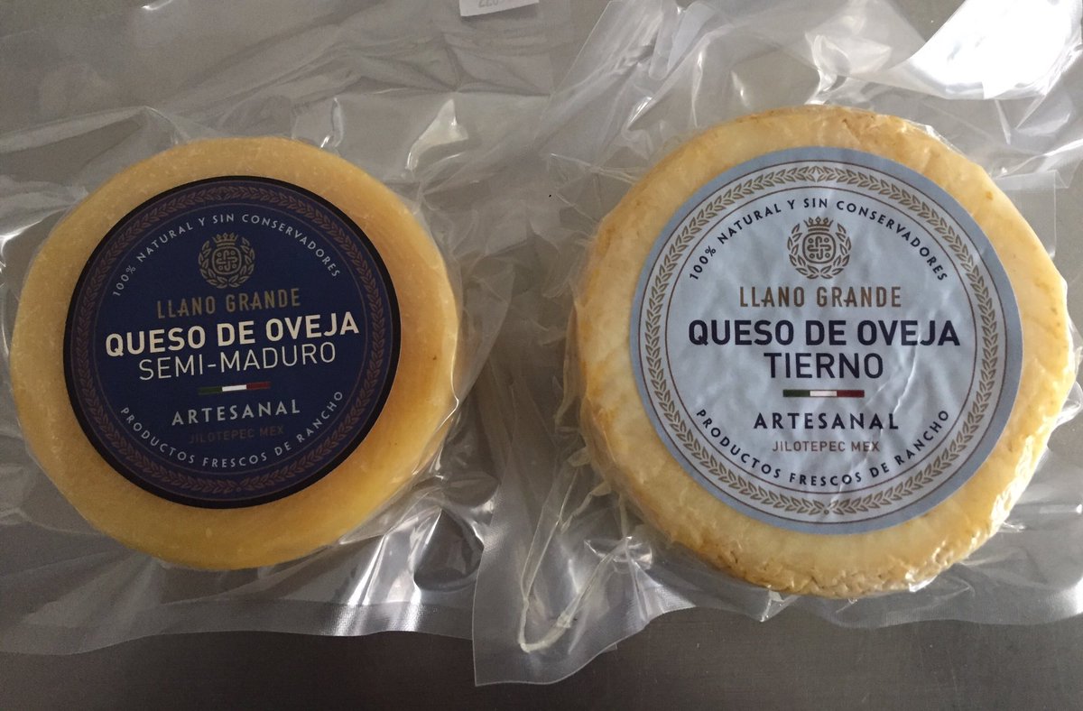 A deleitarnos con unos quesos de <a href="/LlanoGrandeMex/">Llano Grande</a> !!!! 😋 
De los mejores quesos qué hay en 🇲🇽 !!!!