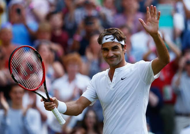 pritesht04's tweet photo. Tennis must be only game which most of the ppl here in India wouldn't hv actually played in court bt they would like to see it on TV! 
In Childhood, I used to stay awake all night to watch #Wimbledon, one of th reason was #Roger.
Happy retirement #Legend #RogerFederer𓃵 #GOAT𓃵 https://t.co/t9eIxxO8yA