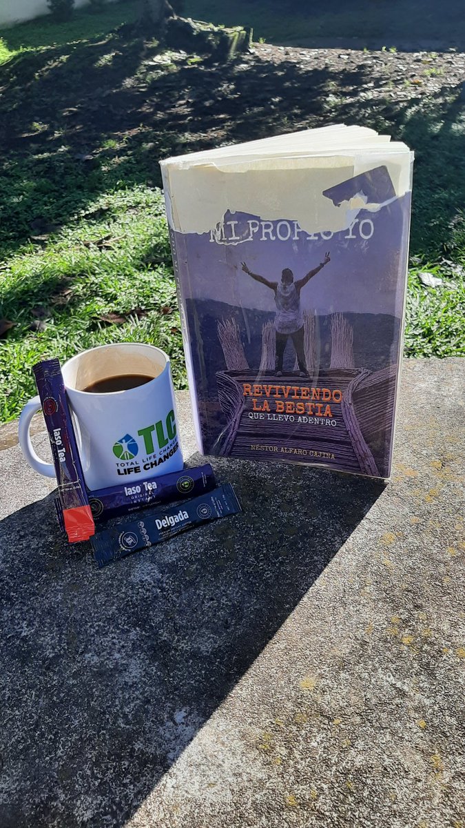 NestorAlfaroC's tweet photo. compartiendo lectura con cafe ... #libroenamazon #evocandomipropioyo #empoderateconnestor #cafedelgada #tlccostarica #costaricatlc #costarica #coachdevida #clubdelectura https://t.co/VPePx2pdMT