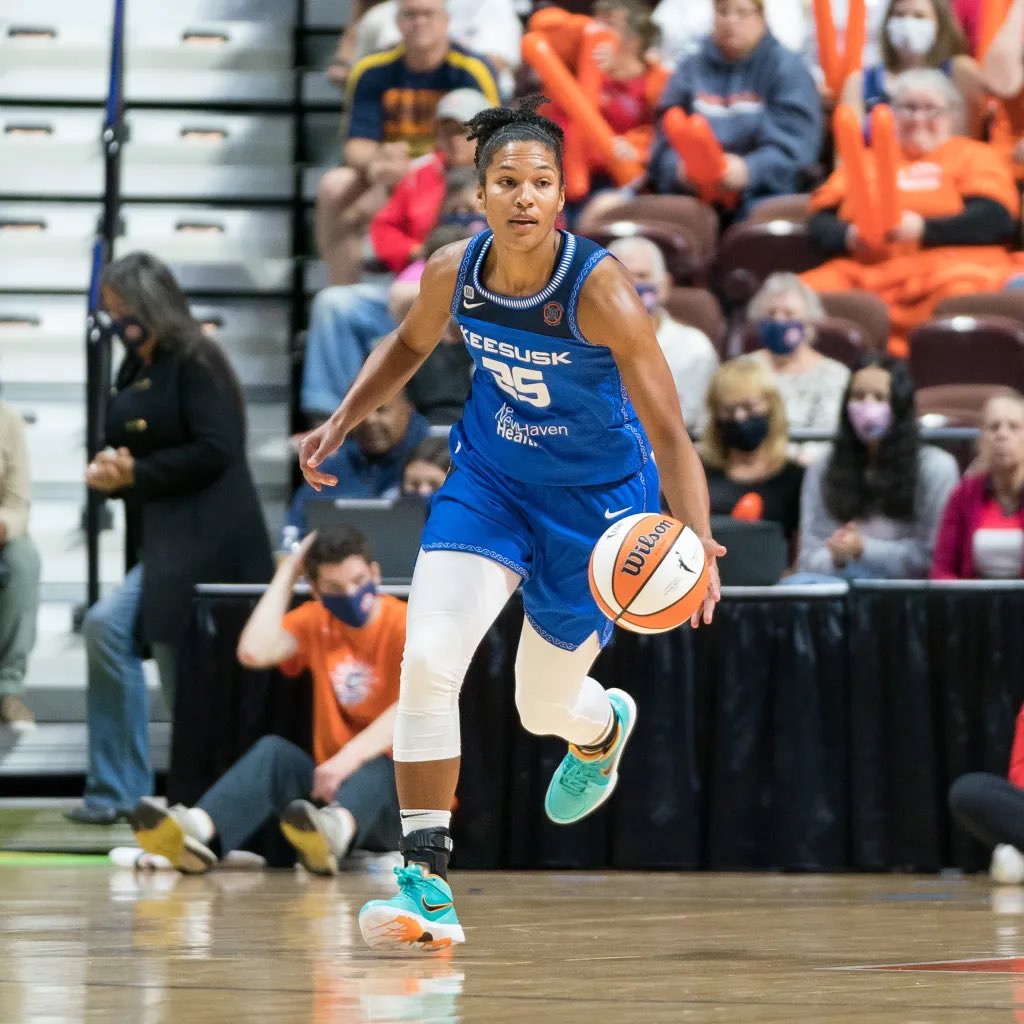 WomensHoops_USA's tweet photo. HISTORY MADE! Alyssa Thomas records the first ever triple double in #WNBAFinals history! https://t.co/lvLF5Q95Nu