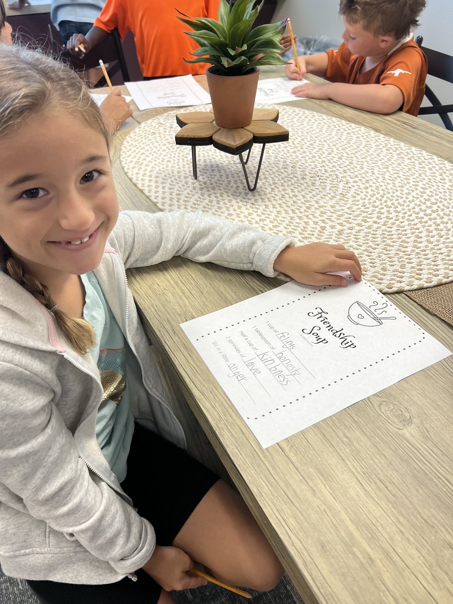 Lisa Jones tweet media