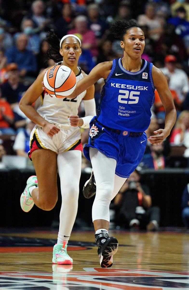 bball_ref's tweet photo. Alyssa Thomas has recorded the first triple double in #WNBAFinals history!

@ConnecticutSun | #CTSun https://t.co/MEXtOgiNvO