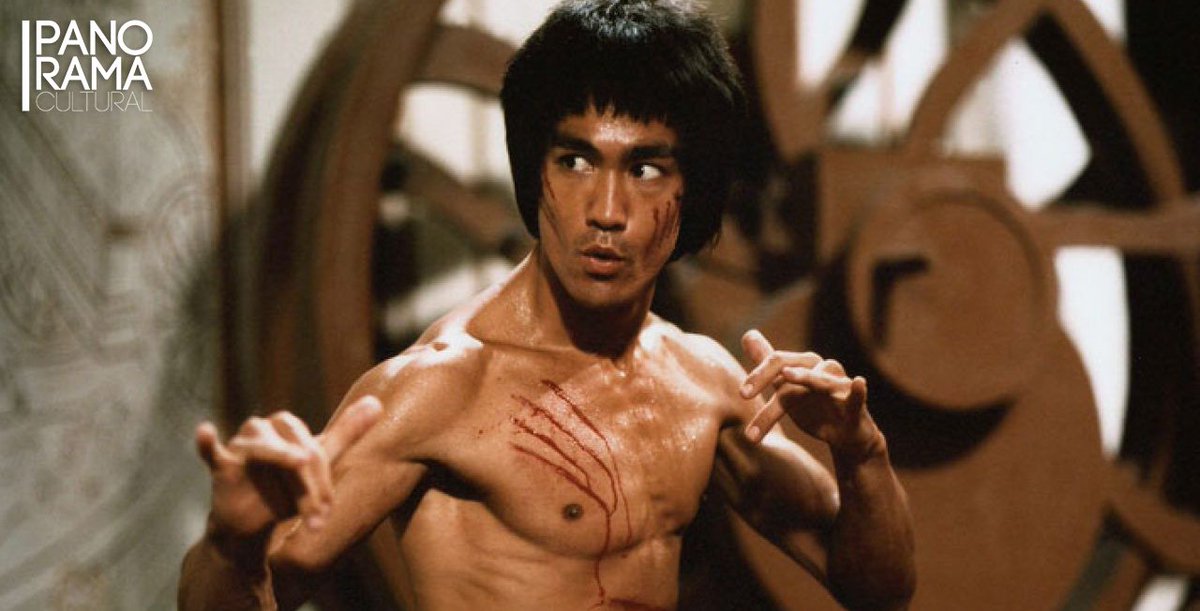PanoramaCultur's tweet photo. #CINE Desde hoy en las salas de #UVKMulticines: #OperaciónDragón, el clásico de #BruceLee sobre un experto en artes marciales que es reclutado por los servicios de inteligencia británicos para infiltrarse en una operación de drogas. https://t.co/TKP81HVbfD