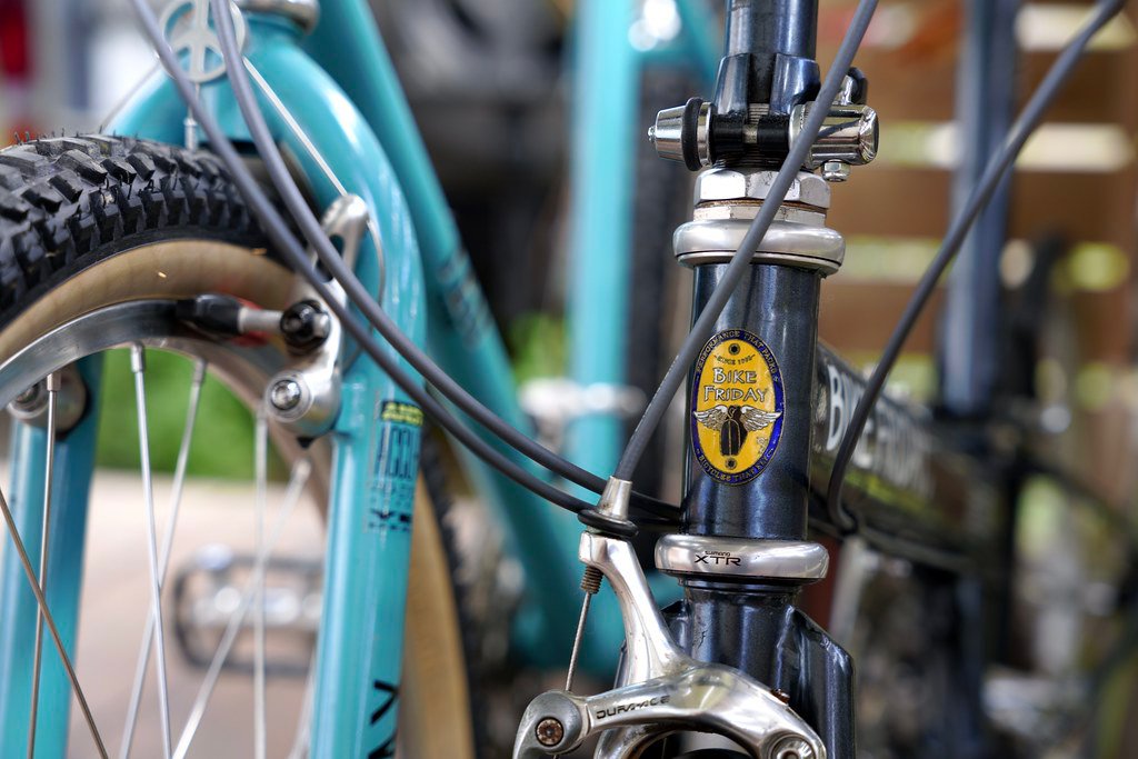 kazumaakahane's tweet photo. ヘッドセットのおさがりはこちらに。 #Loopstay #XTR #BikeFriday #YetiCycles #YetiFRO #ForRacingOnly #VintageMTB #OldMTB #RetroMTB https://t.co/hfBYzTVaYW https://t.co/QyHCNsNFDI