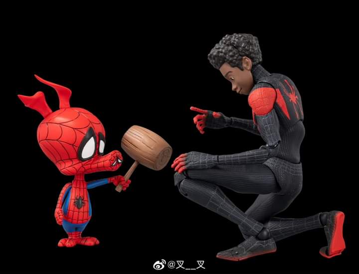 StateOverse's tweet photo. 💥ALERT💥
😱
#Statoversians &amp; Marvel fans rejoice, for FBs Issac Wong Toys has revealed a sneak peek at Sentinel SV-Action #SpiderMan: Into the Spider-Verse Spider-Gwen &amp; Spider-Ham #actionfigures!!

#animation #GamersUnite #workscited 
TSO'VIN!!
https://t.co/Ga0ydttAJH https://t.co/DkGN34SYfC