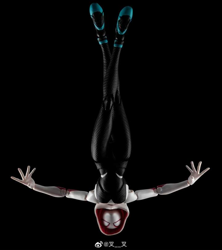 StateOverse's tweet photo. 💥ALERT💥
😱
#Statoversians &amp; Marvel fans rejoice, for FBs Issac Wong Toys has revealed a sneak peek at Sentinel SV-Action #SpiderMan: Into the Spider-Verse Spider-Gwen &amp; Spider-Ham #actionfigures!!

#animation #GamersUnite #workscited 
TSO'VIN!!
https://t.co/Ga0ydttAJH https://t.co/DkGN34SYfC