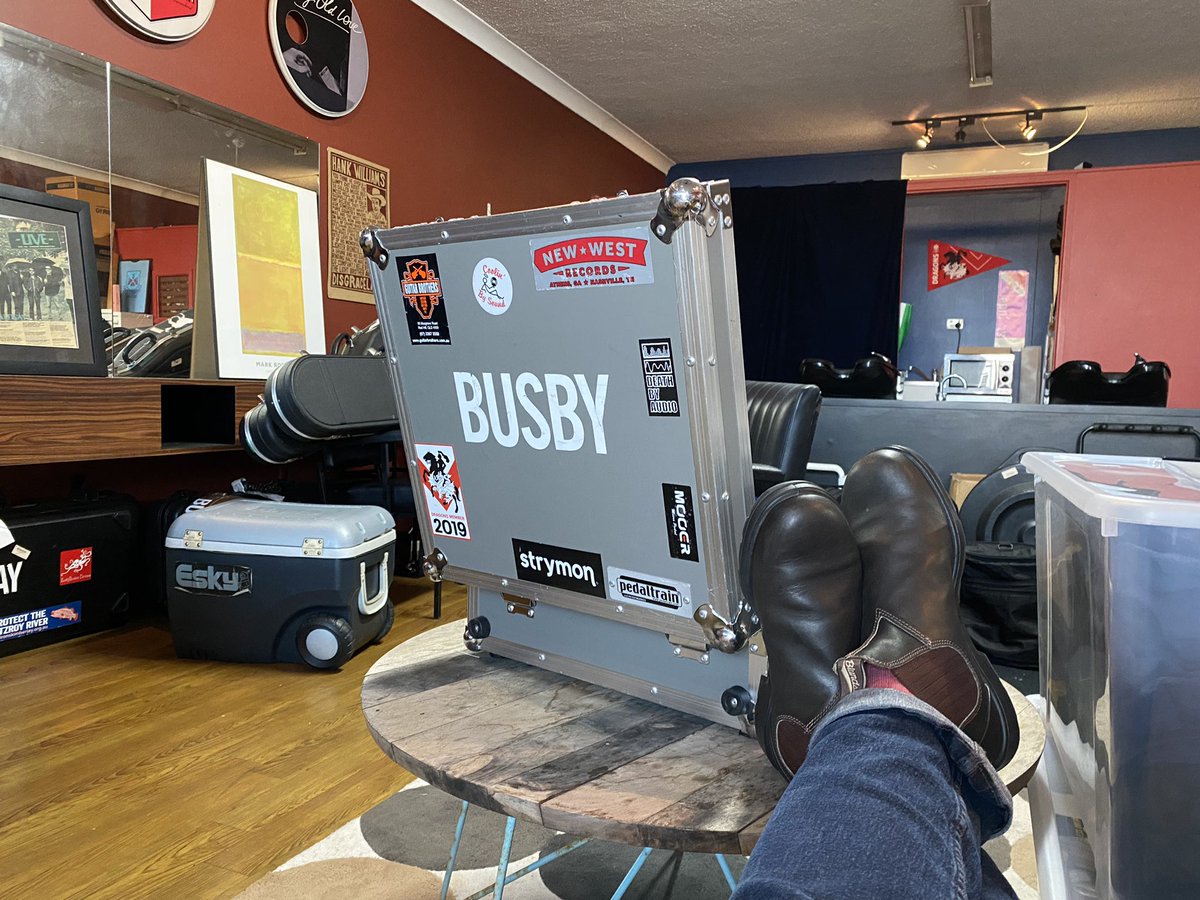 Johnny_Busby's tweet photo. On @abcbrisbane radio this afternoon at 4.30 talking to Steve Austin about vinyl records &amp; ‘On the Ghostline, with Hands of Lightning” https://t.co/gm0TnUT5EF