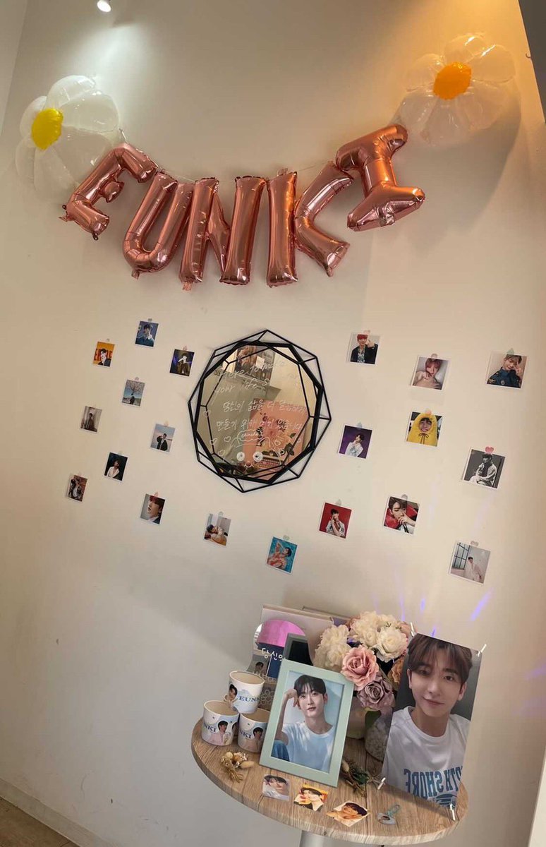 Eunki_Prince's tweet photo. 大阪本日から開催です💓

📍Cafe Chincha
大阪市生野区桃谷2-7-11 
Five Hotel Osaka 1F
🗓9.16~9.18
平日11:00~17:00 休日11:30~18:00

#홍은기 #ホンウンギ #ウンギ #eunki https://t.co/yy9uLfIKqX