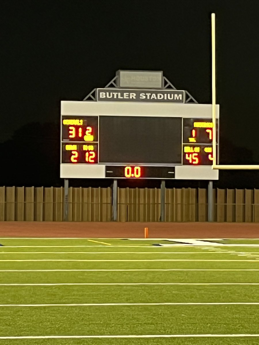 BerrytheLede's tweet photo. What a feeling… First win for Wisdom HS since 2018, first district win since 2014… it’s been a grind, but I’m so happy for the school and the players! Now we can’t be satisfied, it’s onto Milby! #GoGenerals https://t.co/F09paQ5nzF