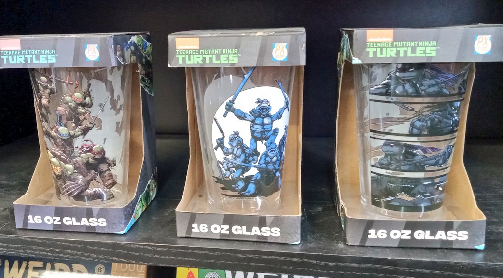 tOkka's tweet photo. No time for Target. Long event weekend so had to go to work early 2day. Made it briefly to #comicshop. Cool #TMNT & @mooncalfe1 #pintglasses https://t.co/UK5ylzyMrN
