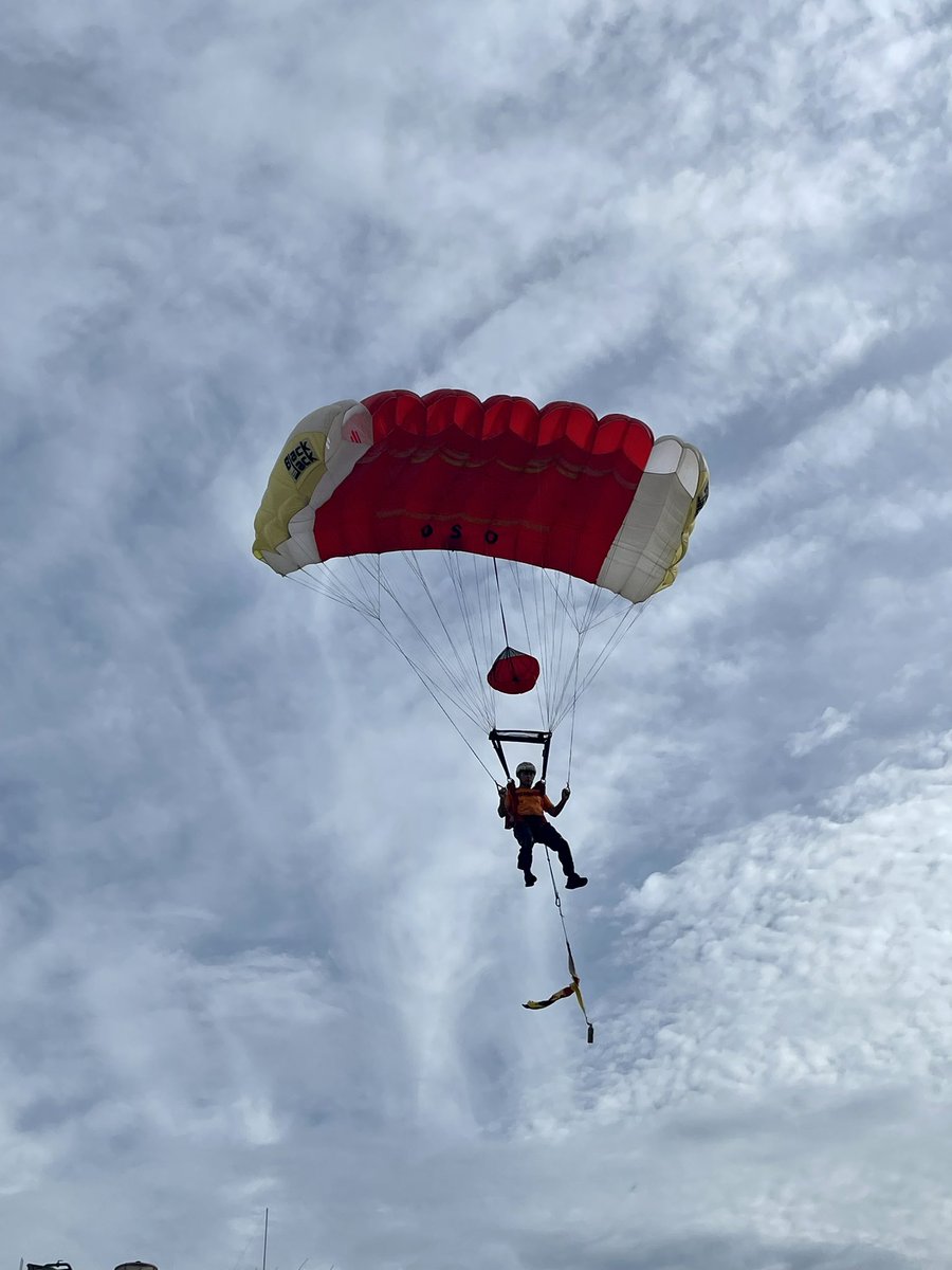 Hii_Chang_Kee's tweet photo. Sibu International Base Jump is back! @SarawakTravel https://t.co/0ZtQt2vfAc