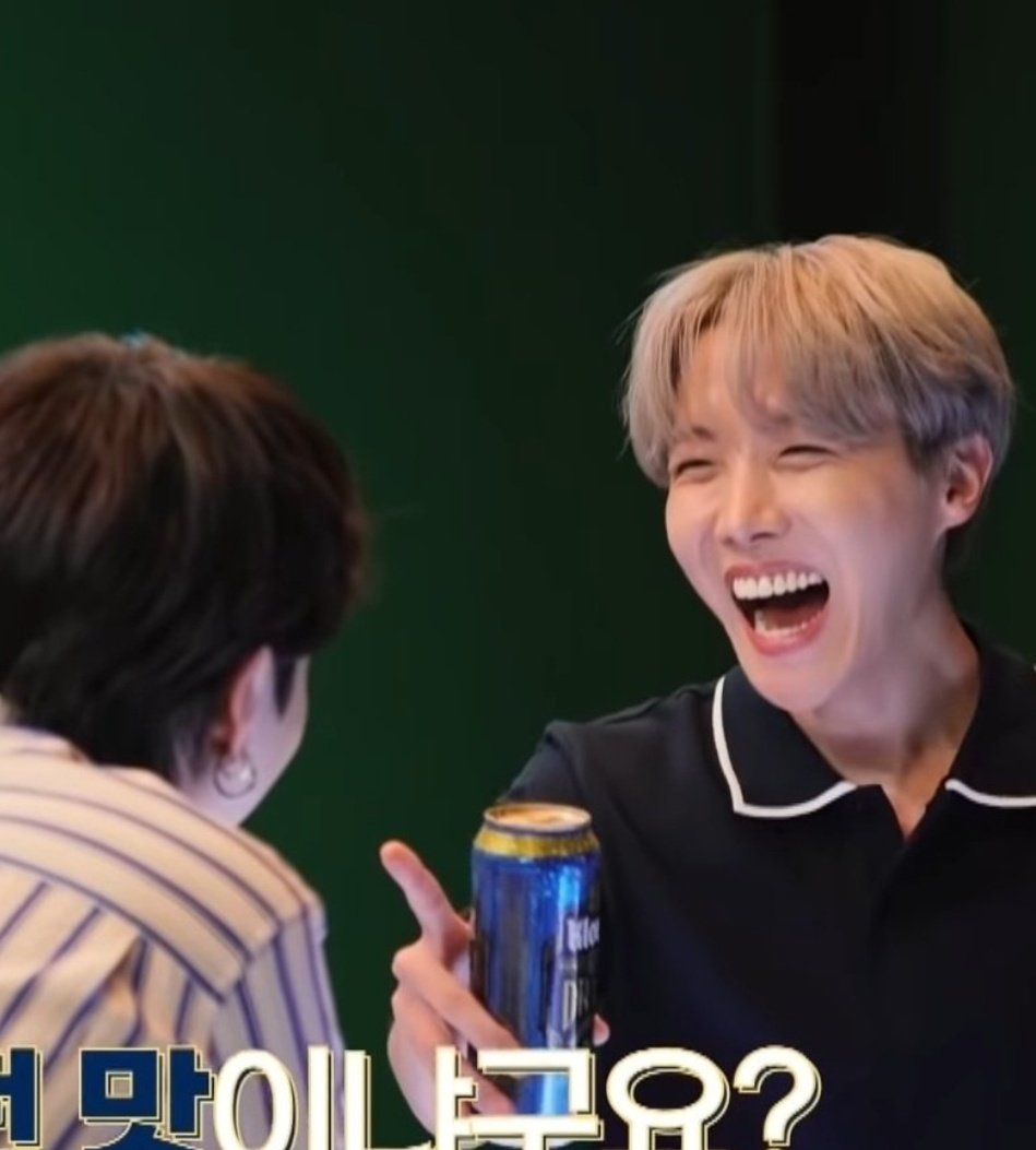 tetebbi's tweet photo. "The gay lovemaking duo of bts" : a thread ✨️ https://t.co/FZUULEZ4fo