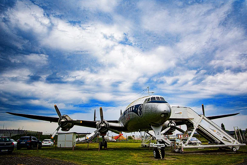 EcritsHistoire's tweet photo. Le Super Constellation F-BGN J de Nantes se visite durant les #JEP2022 !
Si vous voulez en savoir plus sur son histoire :
⬇️
https://t.co/OFosQP7qE4 https://t.co/XsYTcAWcfL