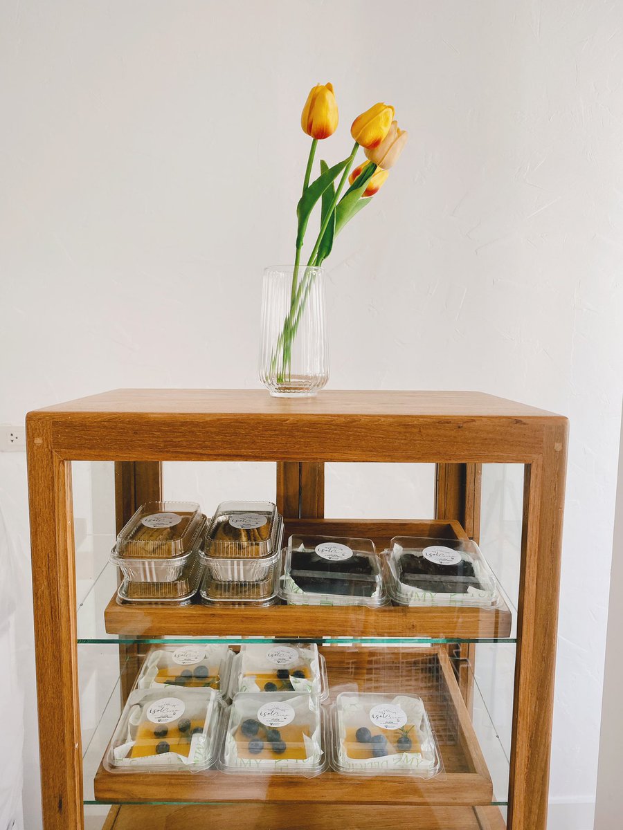 atomkonkon's tweet image. ฝากร้านตัวเองหน่อยครับ   หน้าร้านใกล้จะเปิดแล้ว เป็นร้านเจลาโต้โฮมเมดเล็กๆ  และมี เบเกอรี่โฮมเมด ชื่อร้าน #iSOLCREAM  อยู่ #นนทบุรี แถว #ไทรม้า #ท่าอิฐ #บางรักน้อย ตอนนี้สามารถสั่งผ่าน line man กับ โรบินฮูด แค่พิมพ์ชื่อ iSOLCREAM ก็เจอ #อร่อยบอกต่อ #เจลาโต้