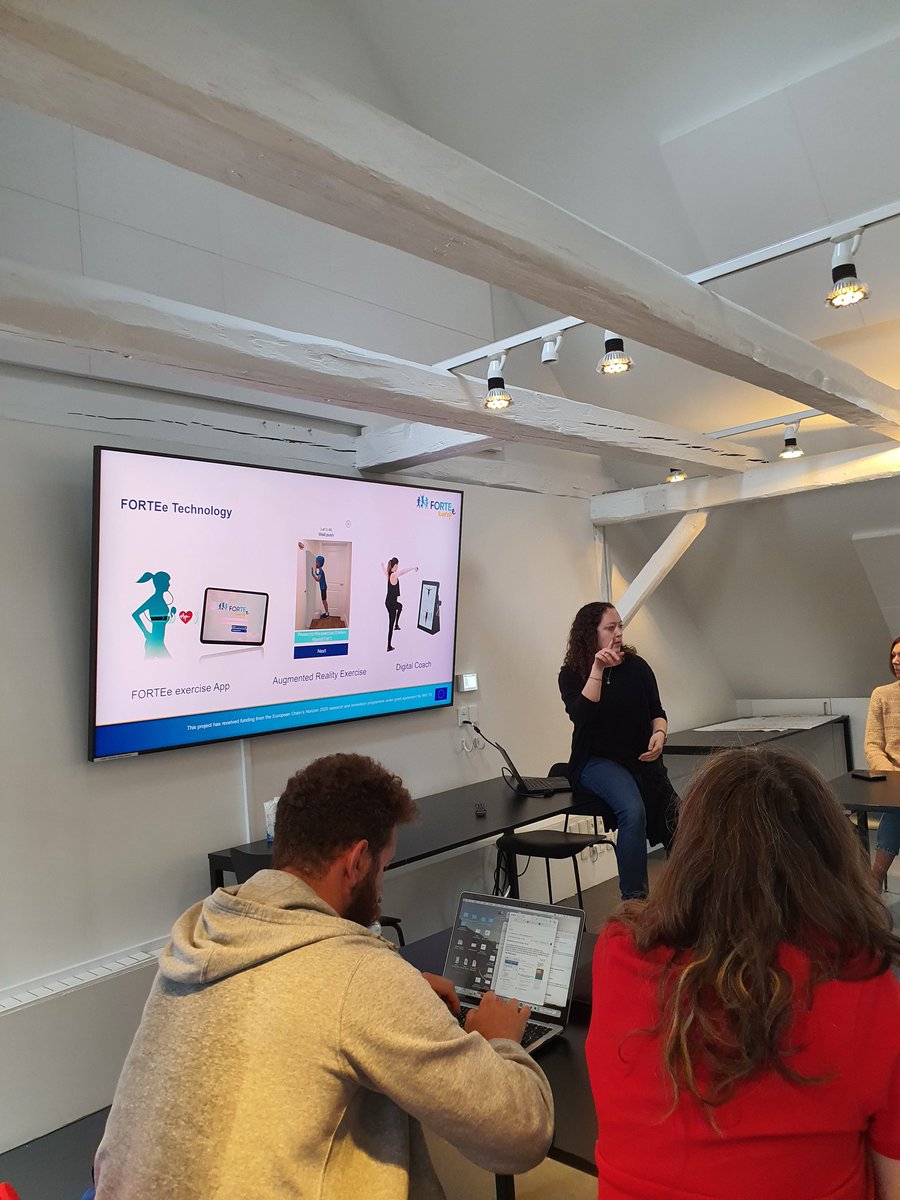 Great to hear <a href="/MarieANeu/">Marie Neu</a> present the <a href="/Fortee_project/">FORTEe 🎗️</a> for the child cancer lab in Copenhagen <a href="/bonkolab/">Bonkolab</a>!