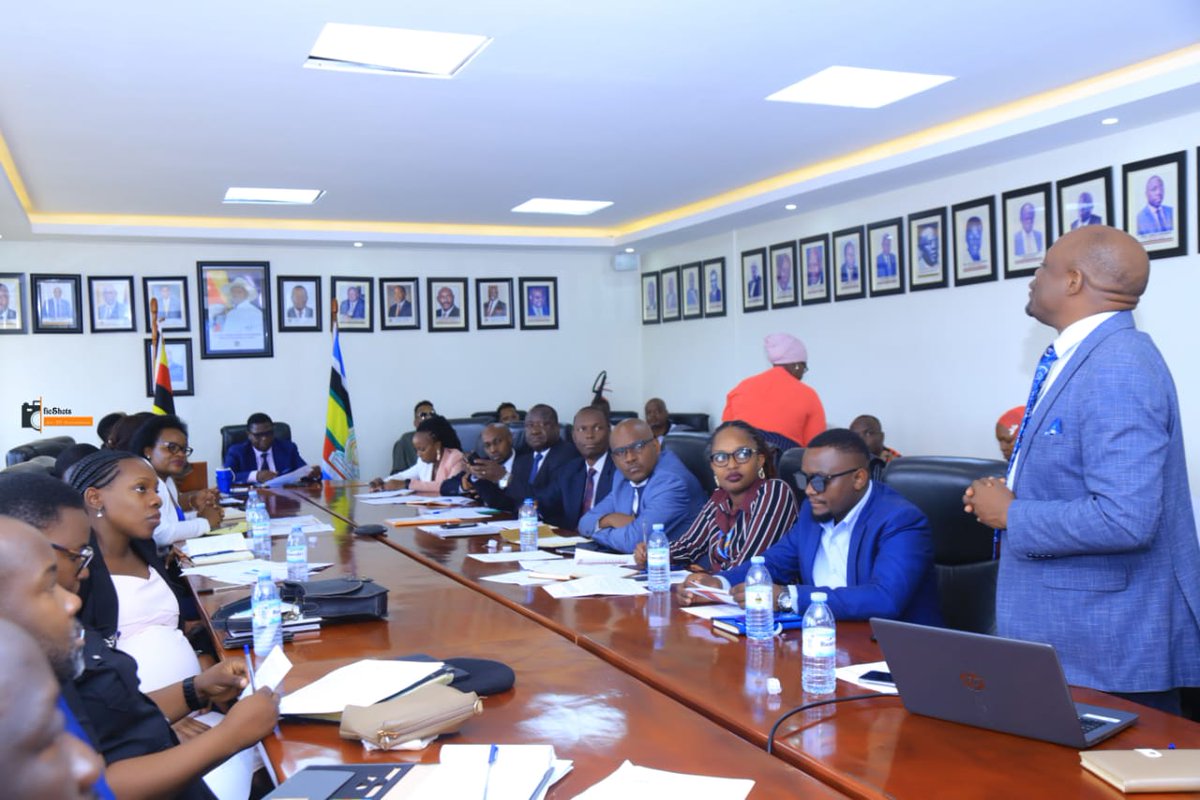 UgUFMI's tweet photo. Special thanks to @NCFUganda for coordinating a successful meeting with the Honorable Ministers,Hon. Nobert Mao and Hon Peace Mutuzo, URSB, UCC, URA, UNCC, CMOs, UMA and leaders from other creative sectors on the amendment of the CNRA. https://t.co/Gy5EF8eaY8