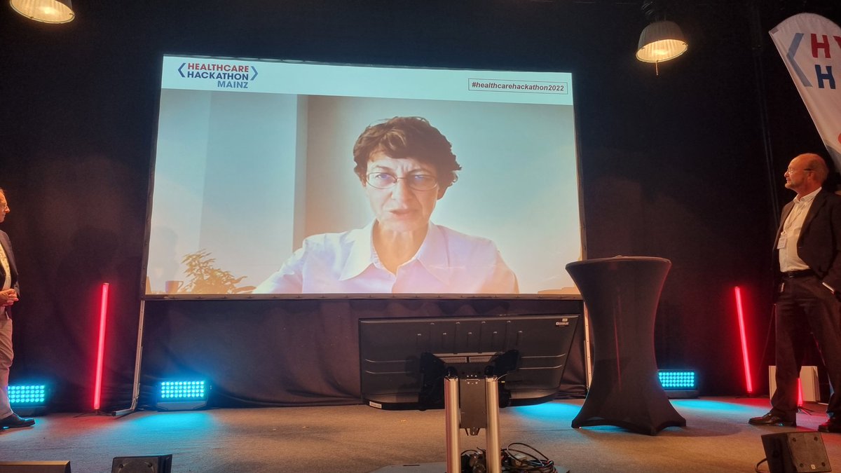 Projekt Lightspeed zur Entwicklung eines Covid19 Impfstoffs war quasi ein interner Hackathon bei <a href="/BioNTech_Group/">BioNTech SE</a>, sagt Özlem Türeci bei ihr Eröffnungskeynote des #HealthcareHackathon2022 <a href="/hlthhack/">DER Healthcare Hackathon</a> <a href="/healthhackmainz/">Gutenberg Health Hub</a> #healthcarehackathon