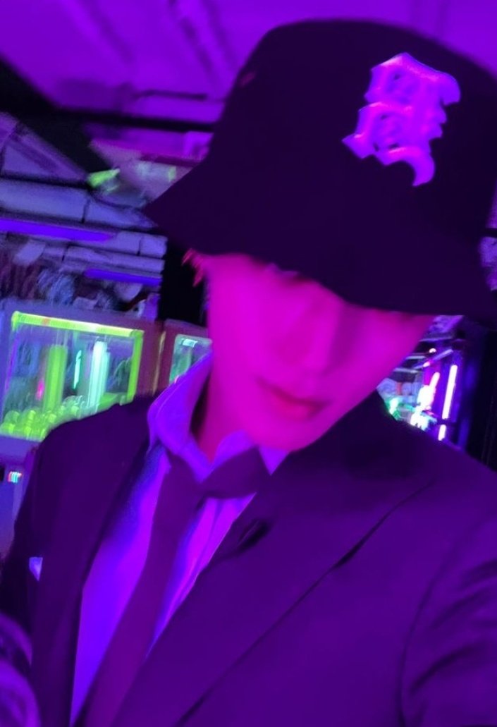 jeonsleey's tweet photo. Their r13 looks cool on them😎 #tysom https://t.co/FKbUIMIu4T
