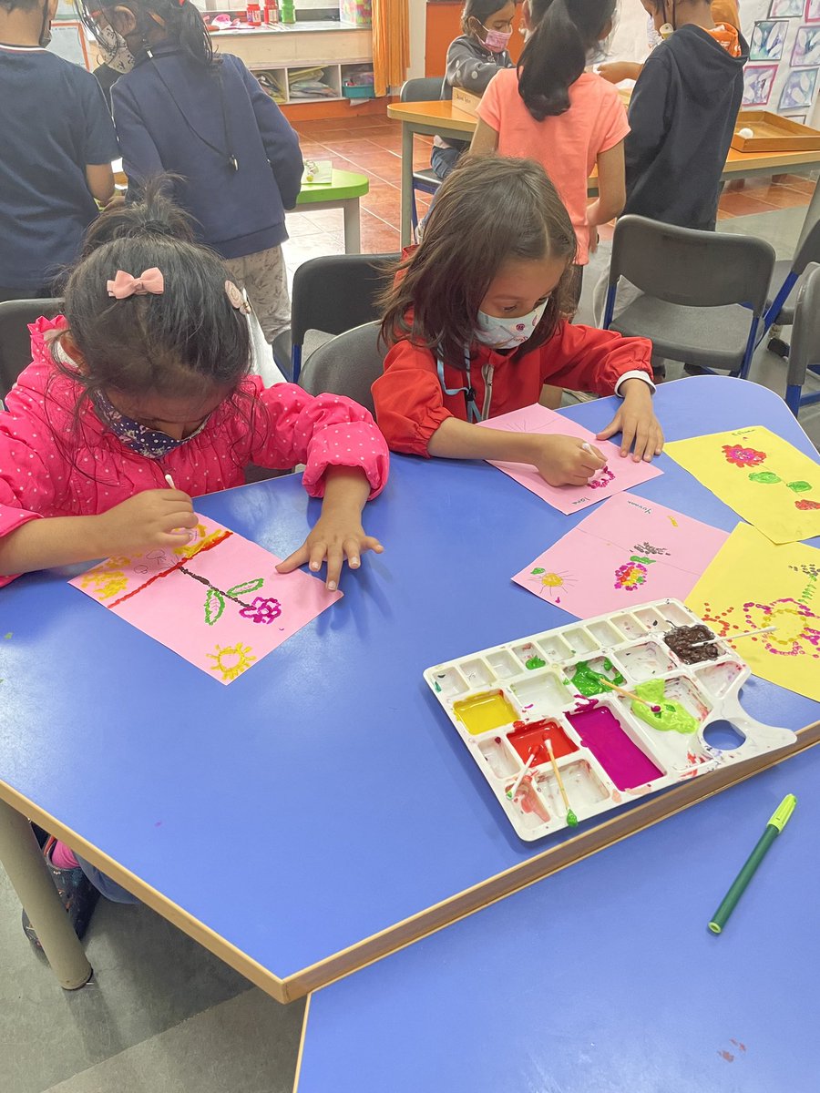 InventureK12's tweet photo. International Dot Day is celebrated by adults &amp; children for boosting #courage  #creative #potential. It is a great day to #connect and #collaborate, and also to celebrate self-expression.
#theinventureadvantage
#themebasedlearning
#newworld 
#newlearning 
#carpediem https://t.co/rD0q63BDlE