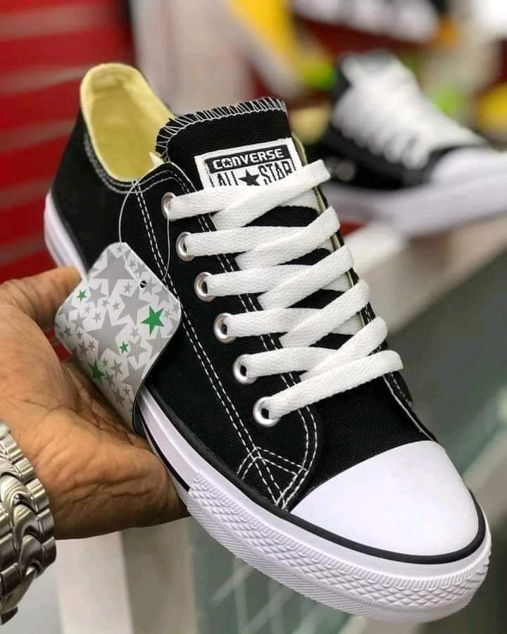 Fishwear2020's tweet photo. πitem- Converse all star
πsize -37-45
πprice-1600
πfree delivery within Nairobi and at an extra affordable cost across the country and Africa
π0790554246 inbox for more info
πTill no.5673003
#ButRuto #NyegeNyege2022 #County49 #miguna #GenZ #Roma #NyegeNyege22 #NyegeNyege https://t.co/L1ZKeIm4kF