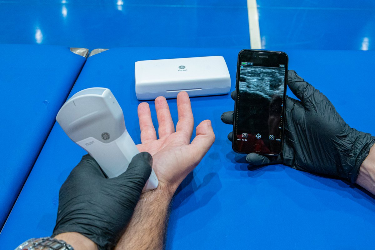 Una vez más acompañamos a #LaFamilia <a href="/BaloncestoESP/">Baloncesto España</a> en un gran acontecimiento deportivo.

Encantados de poner nuestra mejor #fisiotecnología a disposición del equipo médico de la Selección Española de Baloncesto que está disputando el #Eurobasket2022