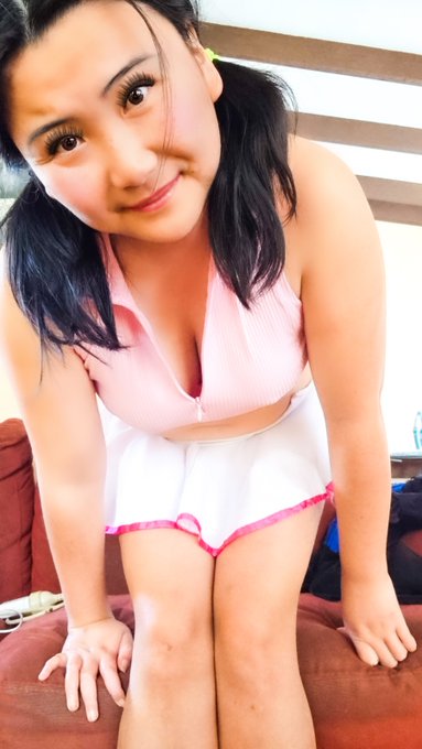 VOTE for my outfit on my FREE ONLYFANS for my Chaturbate stream https://t.co/dzb4BrETRw https://t.co