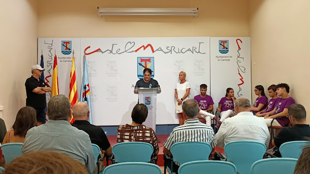 [Nou article!]
Lectura de manifestos de les entitats canongines en l'acte de la Diada

ift.tt/C3TVs07

A continuació us reproduïm els manifestos llegits pels representants de les entitats canongines en l'acte institucional de la Diada Nacional de Catalunya celebrat el …