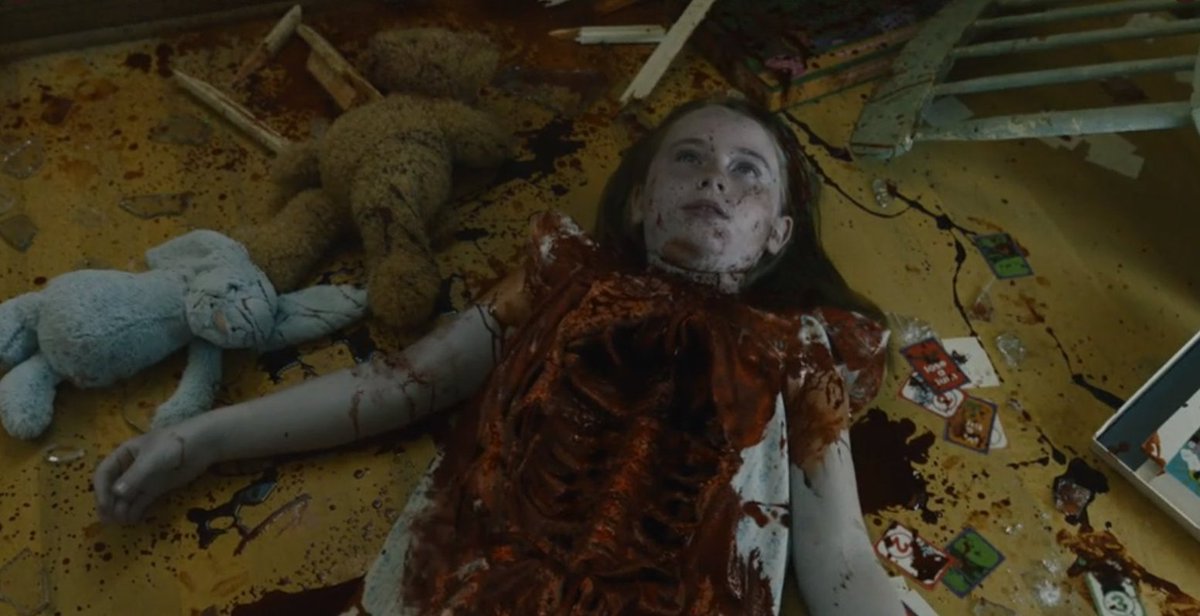 horrorlosers's tweet photo. Por fin se estrena #FROM en HBO Max, una serie de terror sobre un pueblo del que nadie puede salir acosado por extraños monstruos que se hacen pasar por personas. Como si LOST y el Stephen King de THE MIST tuvieran un retoño, tiene algunas muertes brutales y un misterio perpetuo. https://t.co/yf6Obldw7U