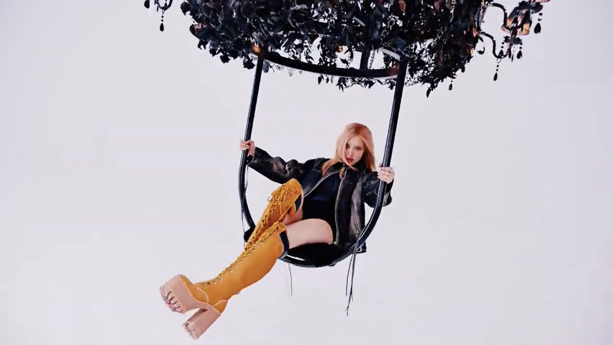 BlackpinkWines's tweet photo. ซ็อตที่เหมือนกับ ‘DDDD’
#BLACKPINK 
#BORNPINK 
#SHUTDOWN https://t.co/bAqnWpXYfe