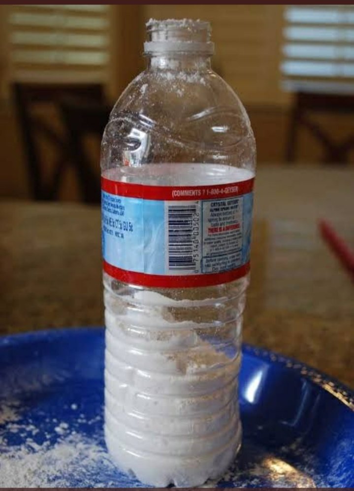 آٹا سو روپے فی لیٹر !!!
عمران خان کے فرمان کے بعد یوتھی تاجروں نے آٹا کی خرید وفروخت کو مزکورہ پیمانے کے ساتھ شروع کر دیا،