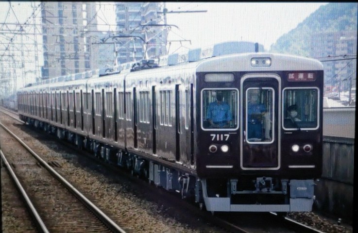 wing9300's tweet photo. 2022年9月15日に行われた7017Fのリニューアル、8連化完了における試運転Aコース、Bコース
#7017F
#阪急電車 https://t.co/oQIQjtwpez