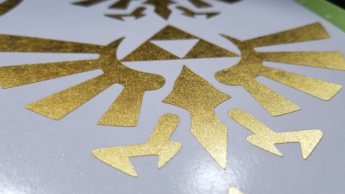 Been playing around with some brushed gold metallic vinyl! And this was the result! 6" Triforce decals are available in the shop right now! While supplies last! (Until I buy more brushed gold) flairypoppins.com 
#TearsoftheKingdom #Zelda #decals #Car #thelegendofzelda