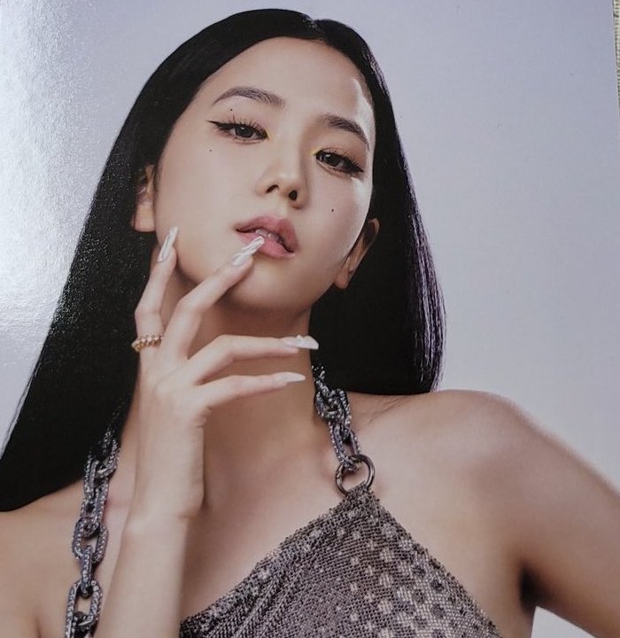 jichuhourly's tweet photo. OH MY GOSH KIM JISOO https://t.co/NTSob8smEX