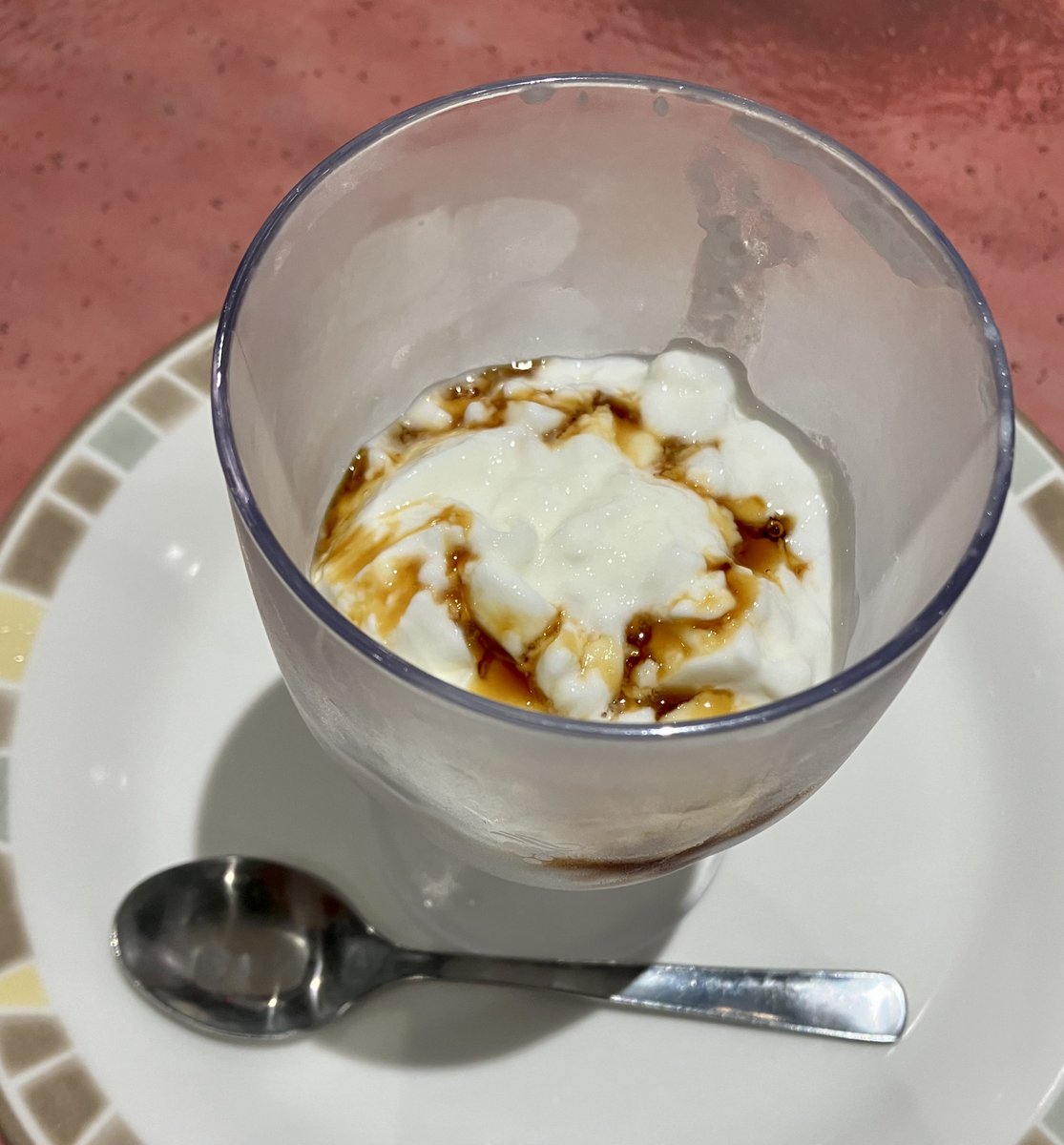jukkkie's tweet photo. Recently, at cafés ...
😘😽💗💗🍮🍰🍨☕️✨
#cafe #teatime #coffeebreak #desserts #Pannacotta #cakes #tiramisu #beanpaste https://t.co/oMSQIdAtqb