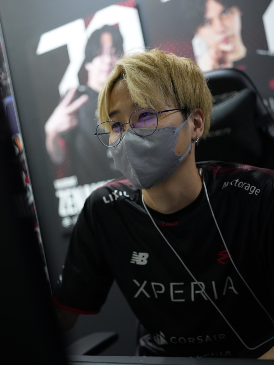 只今SCARZ esportsブースにてTORANECO選手、善悪菌選手がVALORANTを