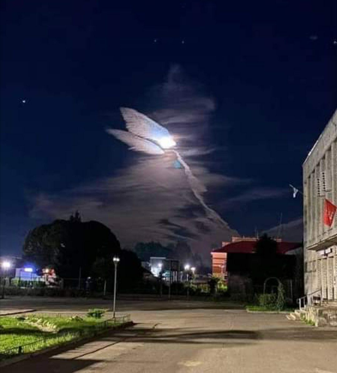 金の鳥 ロシアきれいな天体現象 Scripps Henge イベント kcoszkのブログ