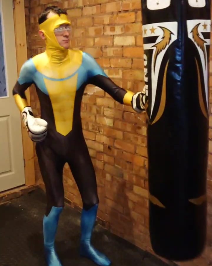 Practical! 

#invincible #invinciblecosplay #invinciblecosplayer #invincibleshow #invinciblecomic #hero #herocosplay #herocosplayer #superhero #superherocosplay #superherocosplayer #uk #ukcosplayer #britishcosplayer #gaycosplayer