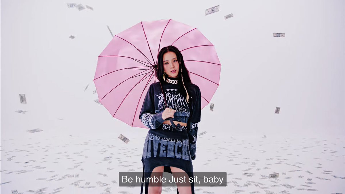 Soo_sooya_'s tweet photo. This "ot4" fans keep saying that we sooyas should be happy because she got her acting debut, like that is different from a solo debut??? Just say you're okay with the mistreatment Jisoo is receiving

Here's Jisoo saying you should be humble and sit down ☺️
JISOO SOLO UPDATE https://t.co/6DQpmPl1Oi