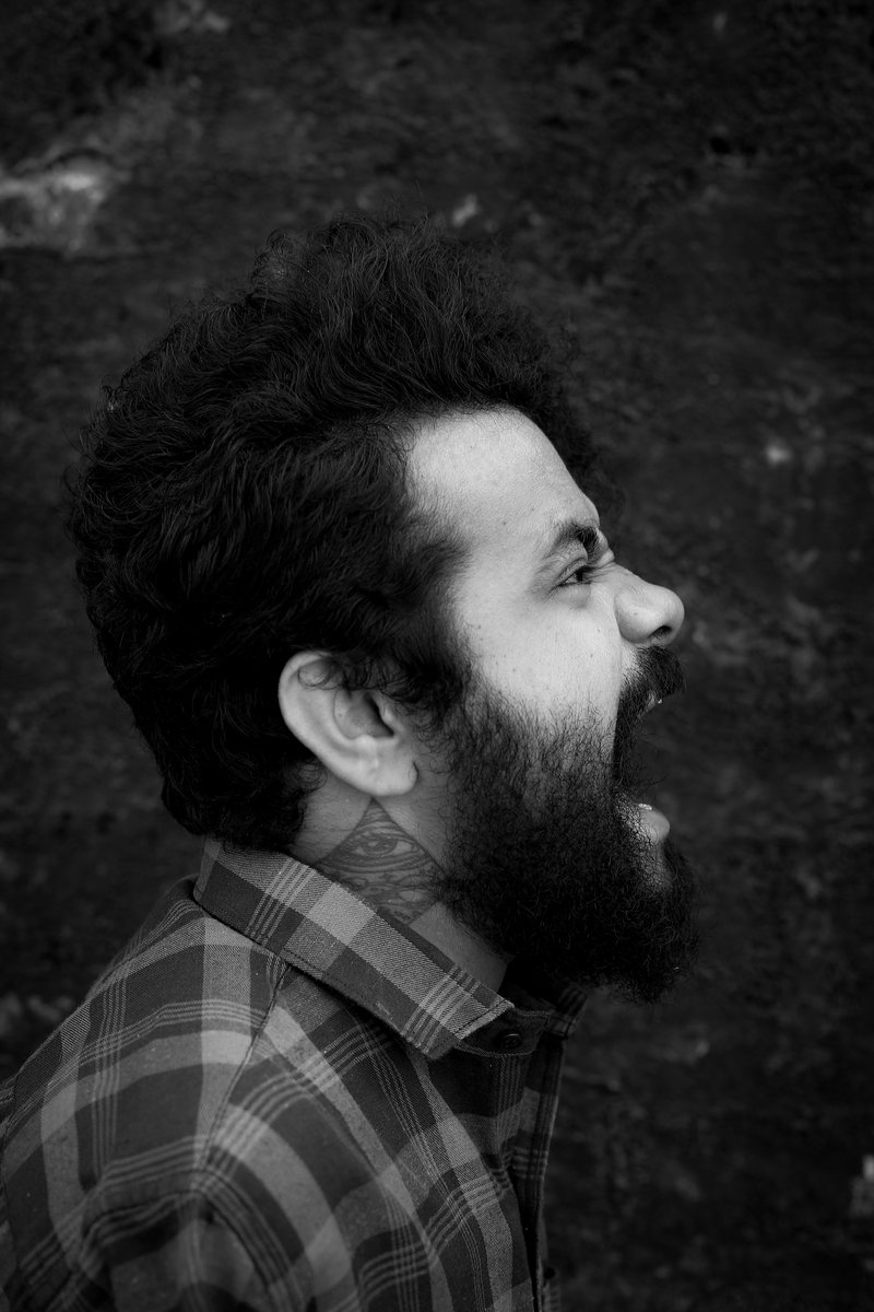 positivejana's tweet photo. Villain Looking for a Villain 😎
Beard Look Villain Theme😈
PC : @you_and_i_studios ,
@this_is_db
#positivejana #jana #janarthanan #mouthpainter #mouthartist #DigitalArtist #graphicdesigner #visualEditor #buddingdirector #nationalawardwinner #photoshoot #youandistudio https://t.co/FefCZb4Prp
