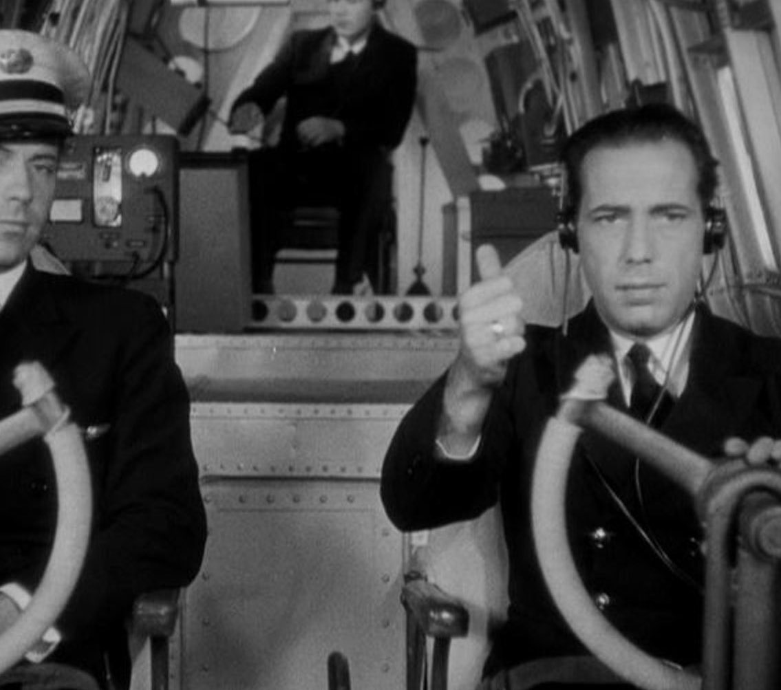 analgesicsleep's tweet photo. Humphrey Bogart as a pilot
#TCMParty #ChainLightning #PassageToMarseille #ChinaClipper https://t.co/679L2igKU3