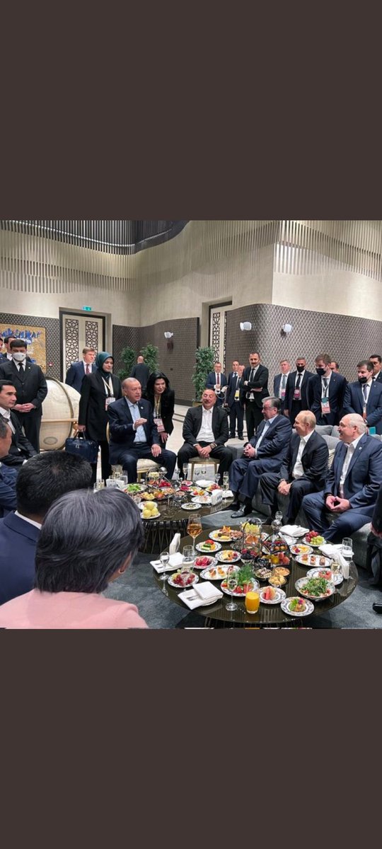 DÜNYA LİDERİ OLMAK HER BABA YİĞİDİN HAKKI DEĞİL TABİKİ.MEVLAM KORUSUN KEM GÖZLERDEN, GÖRÜNÜR GÖRÜNMEZ KAZALARDAN,BELALARDAN,MUSİBETLERDEN.DUACIYIZ SANA SAYIN REİSİM