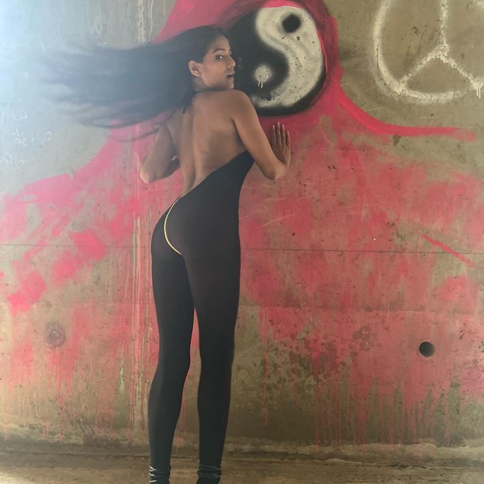 This is how my morning looks like 💋 https://t.co/Zw9J4yKSB2