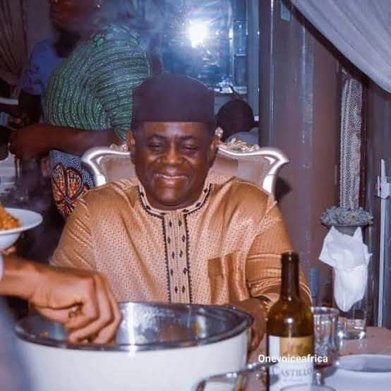 RealBanwoMayowa's tweet photo. Nobody takes @realFFK
serious again ๐๐; what a shame, they have come to realize that he negotiates with his stomach.
But sir, you shouldn't have lower yourself so much to the faces of #Nigerians.
#FakeChristian #APCorPDP #AsoRock #Bowen #Nigeria #Jagaban #Ibadan #Nairaland https://t.co/L76RI1eewu