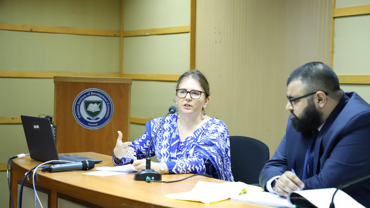 PIDEpk's tweet photo. 1/3 My book “governance of Islam in Pakistan: an institutional study of the council of Islamic ideology” is based on the institutions that usually govern with reference to Islam. #pidewebinar
@nadeemhaque @durre_nayab_ @sarah_holz #pideideas https://t.co/MTuGaDsaRC