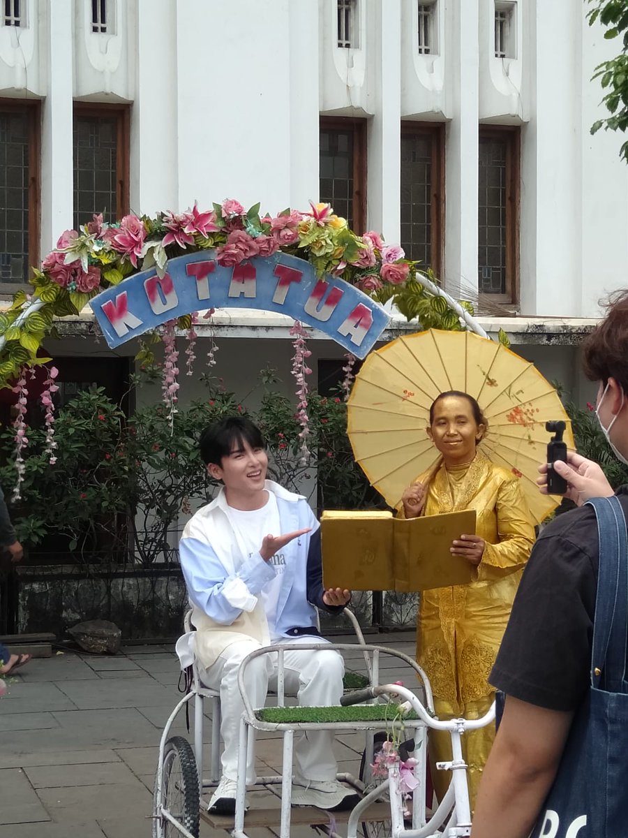 shxdiah's tweet photo. Ryeowook in Jakarta 🫶🏻 #SS9inJKT https://t.co/hRXnPSc5Zl