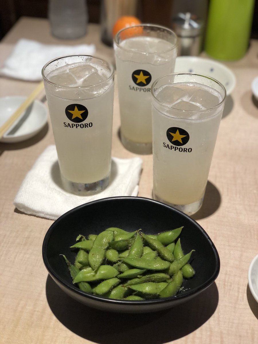 dGszJdjZKFrK6AD's tweet photo. おつかれさま。いただきます。乾杯。 https://t.co/Nx4Bc7tSSZ